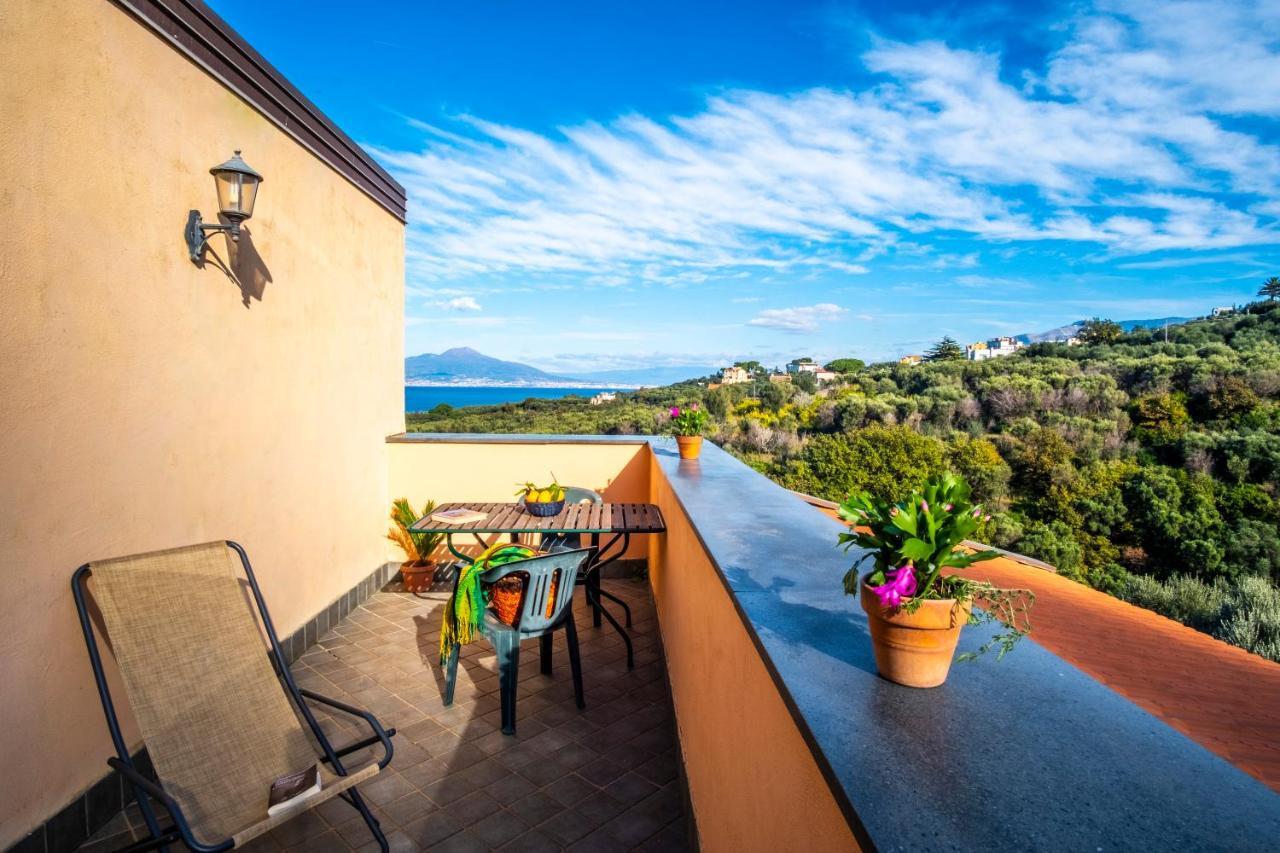 Villa Rosmary - Sorrento Coast - Gulf Of Naples View Ngoại thất bức ảnh